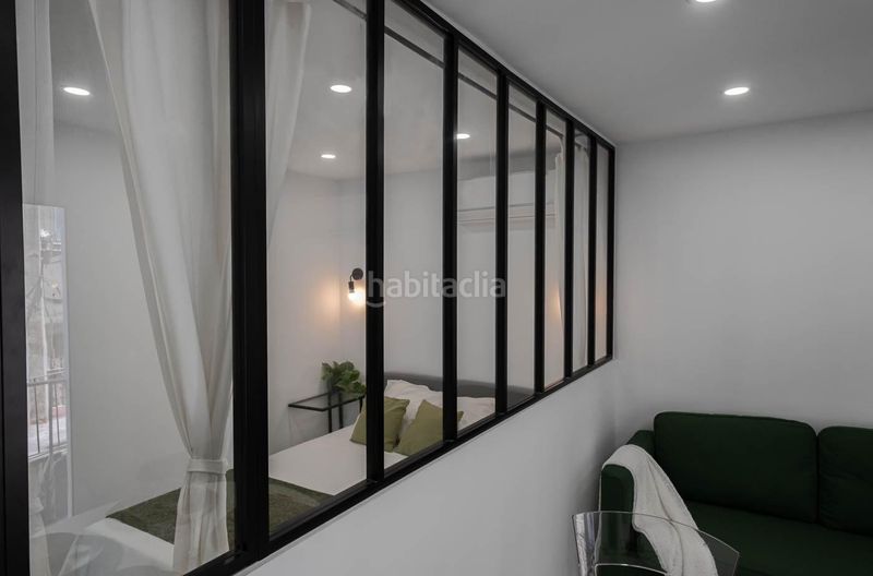 Foto c306107d-e1a0-489c-995d-d36b91e4304e. Pis a Raval Barcelona