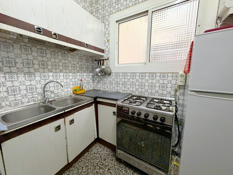 Foto e7636321-3e38-46a5-b7e3-c080d316d3ea. Pis a Sant Antoni Barcelona