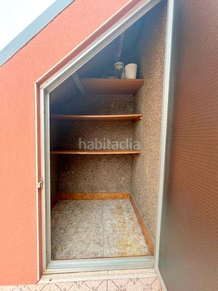 Foto 3114125c-8a4c-48b3-b211-bda04d1a77d0. Ático  con terraza a nivel y ascensor en calle santa eulalia en Hospitalet de Llobregat (L´)