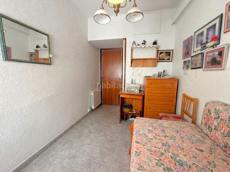 Foto 6617109a-d948-474b-a109-0d3855452e8e. Ático  con terraza a nivel y ascensor en calle santa eulalia en Hospitalet de Llobregat (L´)