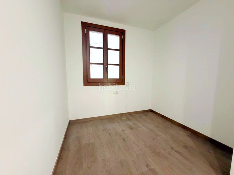 Foto 24a49731-0ee4-40e9-bac3-336b3bbe0bd3. Pis a Sant Antoni Barcelona