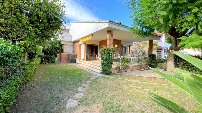 Foto 0f680ab2-28b5-4626-a992-50b10bbb3a9d. Chalet casa unifamiliar independiente a un paso de la playa – la llosa en Cambrils