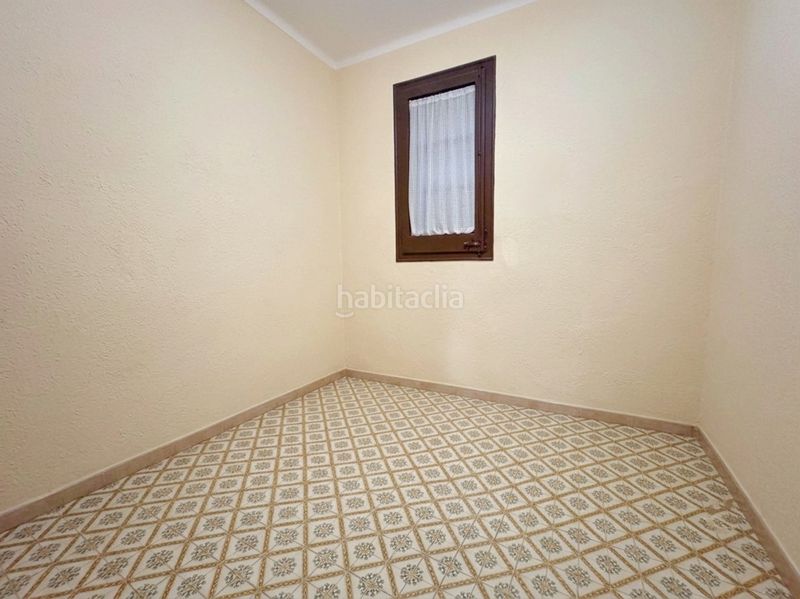 Foto e74354d3-5867-43bc-bb03-608cc0b6c67e. Pis a Raval Barcelona