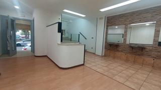 Lloguer Local Comercial a Cappont. Local comercial en cappont. 50 metros en planta y 30 de almacén