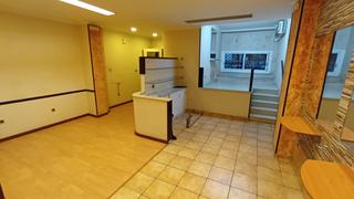 Rent Business premise in Cappont. Local comercial en cappont. 50 metros en planta y 30 de almacén