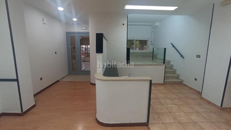 Foto f9e60540-c068-41f0-9801-ecf541e4d10e. Lloguer local comercial a Cappont Lleida