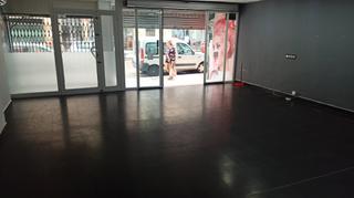 Local Comercial en Prncep de Viana-Clot-Xalets Humbert Torres. Local venta en rentabilidad planta baja + altillo