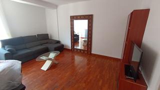 Location Appartement à Príncep de Viana-Clot-Xalets Humbert Torres. Gran piso para estudiantes junto a la plaça del treball