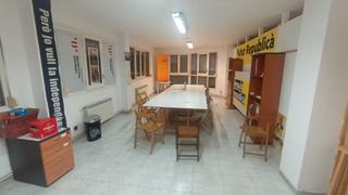 Local Comercial en Carrer de guimer 1. Altillo en artesa de segre. mltiples opciones de negocio o uso
