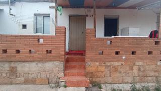 Maison dans Partida mariola 131. Adosada ocupada. solo inversores