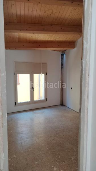 Foto f930b6be-33e3-48c6-b31a-9459a1ccd1bf. Casa a Camarasa