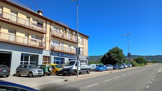 Appartement  Avinguda dels pirineus. Piso ocupado ilegalmente