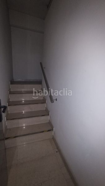 Foto 621f7707-b94c-4036-aff6-cf1645928f31. Local comercial amb calefacció a Cappont Lleida