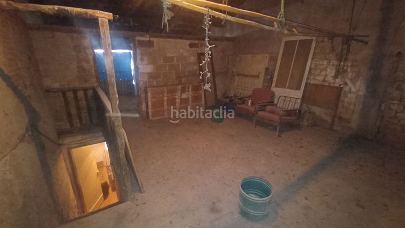 Foto c56ebd45-985a-4469-9d4b-02fcf1485f00. Casa adossada amb calefacció aparcament a Alcarràs