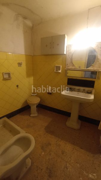 Foto d4b47245-b0fa-423e-9306-b8a536b90513. Casa adossada amb calefacció aparcament a Alcarràs