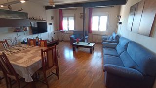 Pis  Carrer de l'eduard velasco. Ático de 2 habitaciones en cappont