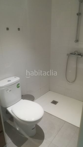 Foto 32f705a3-0c7b-41ef-a9b9-da111900cdb3. Lloguer local comercial a Centre Històric Lleida