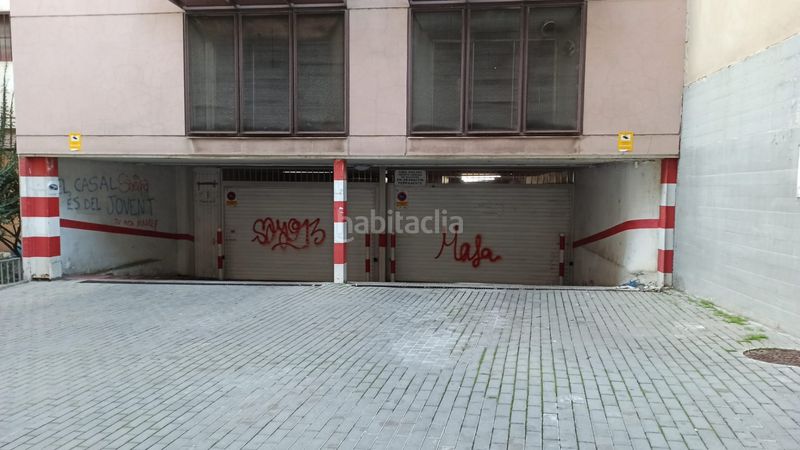 Foto b9decdf5-ee4c-476b-aaf5-ad2bfd06c52c. Aparcament cotxe a carrer canonge gonzález 1 a Centre Històric Lleida