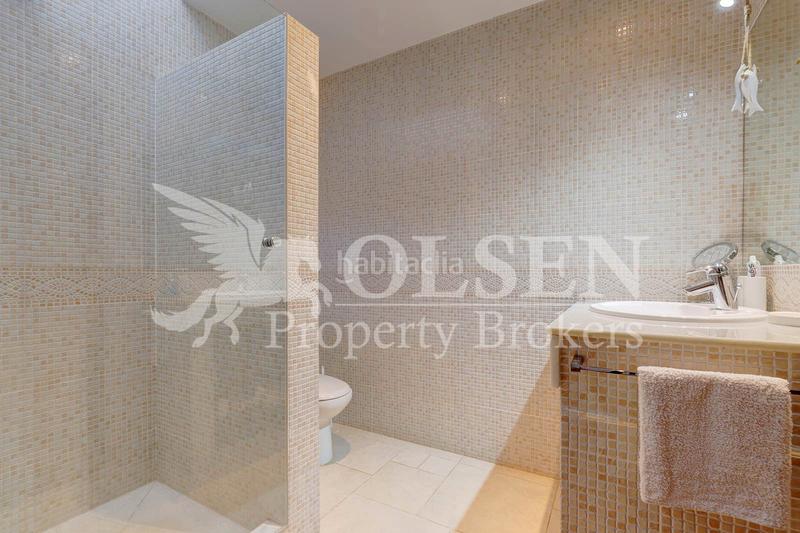 Foto 42b2de59-eba2-4e74-ad6d-ba3593e21231. Chalet mit parking pool in Valle Romano Golf Estepona