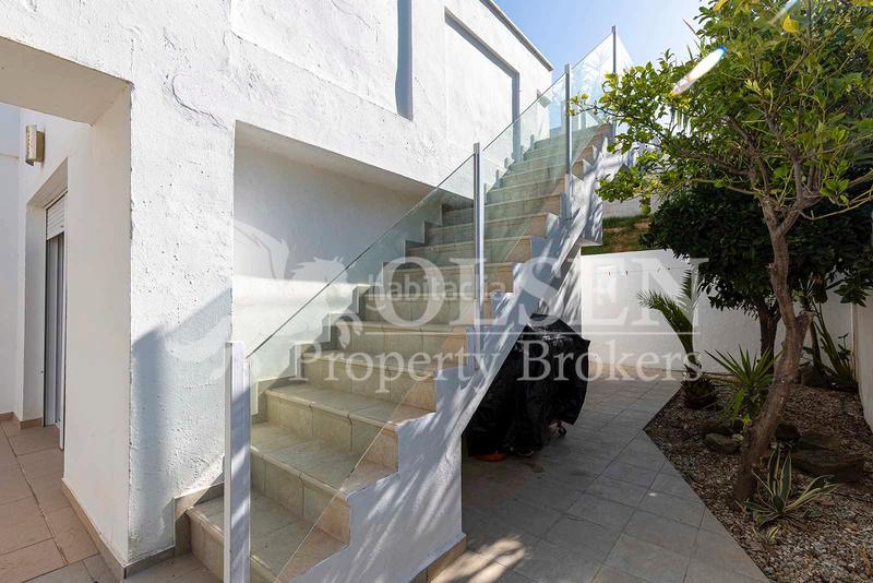 Foto 45671488-481e-49d7-a6ca-20de2d04acb8. Chalet mit parking pool in Valle Romano Golf Estepona