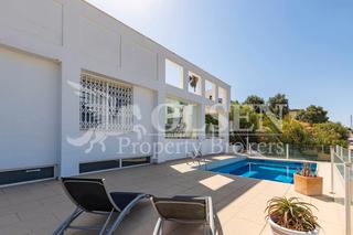 Xalet en Valle Romano Golf. Chal unifamiliar con piscina en estepona costa del sol