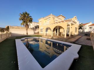 Xalet a Urbanización vallemar bil 2. Chalet en valle niza