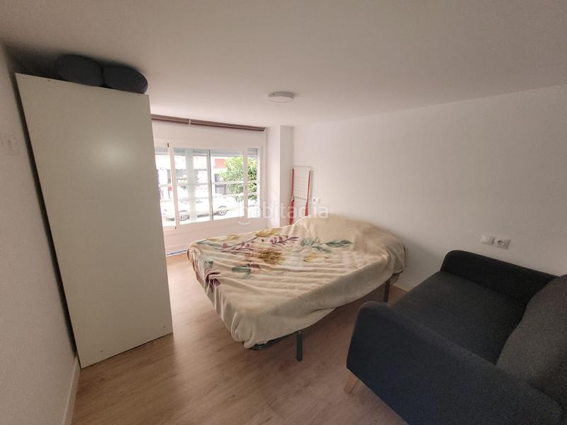 Foto 0d1f048b-77ab-47cb-96e6-ada4f20e5ce7. Piso local comercial adaptado a apartamento en Centro Torre del Mar