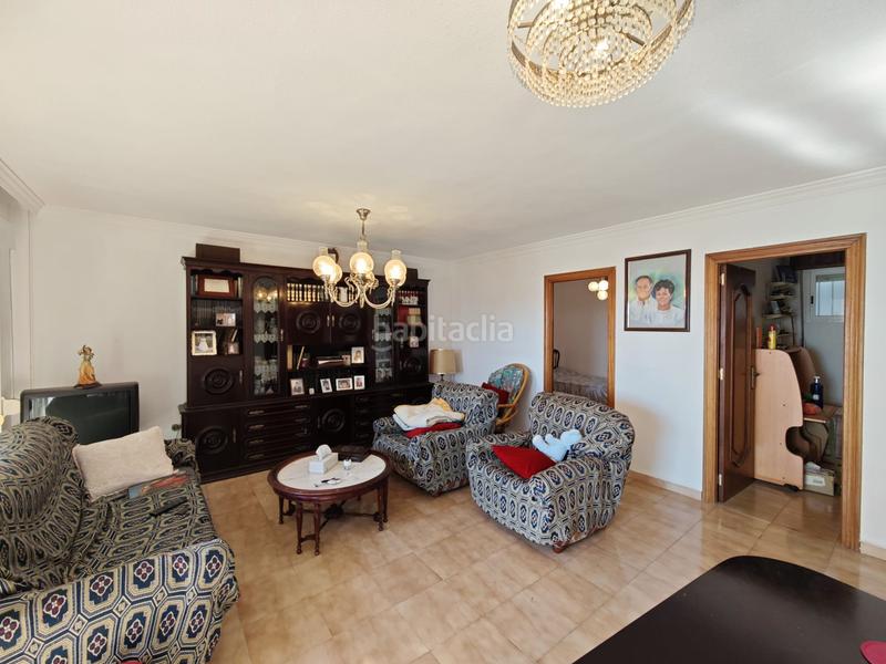 Foto fd947604-38cd-4d04-b65b-9fe804373647. Piso espectacular piso a unos metros d la playa en Torre del Mar