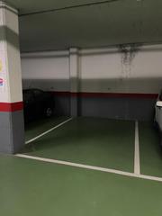 Miete Autoparkplatz in Avenida de andalucía 96. Se alquila plaza de aparcamientoy  trastero
