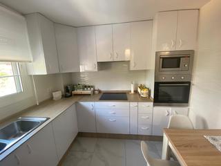 Pis en Calle doctor fleming 44. Piso en venta en pleno centro de torre del mar
