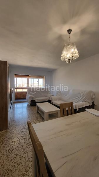 Foto 50cb27ed-bc31-4c83-b8c6-aa1a0d8466cd. Piso en calle los prados 4 amplio piso en venta en Torre del Mar