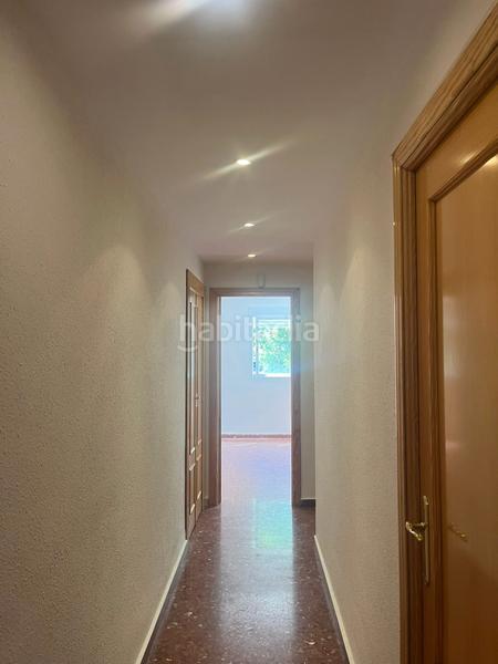 Foto 25a30fb7-f7e5-440f-a851-1aa9c2bc4b59. Piso en calle poeta agustín ruano 1 piso en venta en malaga en Málaga