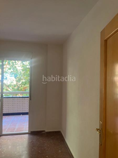 Foto f04e59cc-037c-46d1-8ed3-53b679d40e45. Piso en calle poeta agustín ruano 1 piso en venta en malaga en Málaga