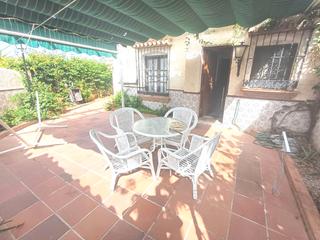 Chalet en Calle caleta de vélez 35. Chalet  independiente en venta