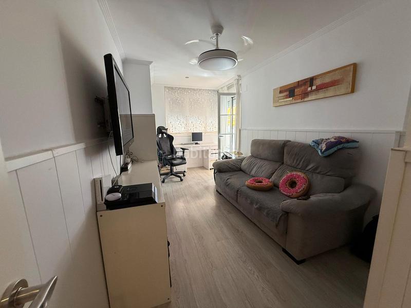 Foto 253a8954-2d64-47b7-aa29-46fed5af0df5. Appartement dans calle pintor cipriano maldonado 3b dans Torre del Mar