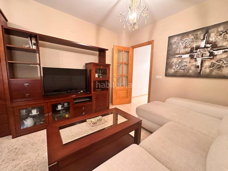 Foto d17b9f7e-eead-45f2-9d82-322ea1963ecc. Flat in calle azucarera 15 in Paseo Marítimo de Levante Torre del Mar