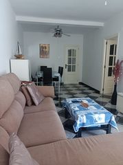 Appartamento  Avenida vivar téllez 69d. Amplio piso en velez malaga