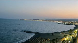 Pis a Paseo Marítimo s/n