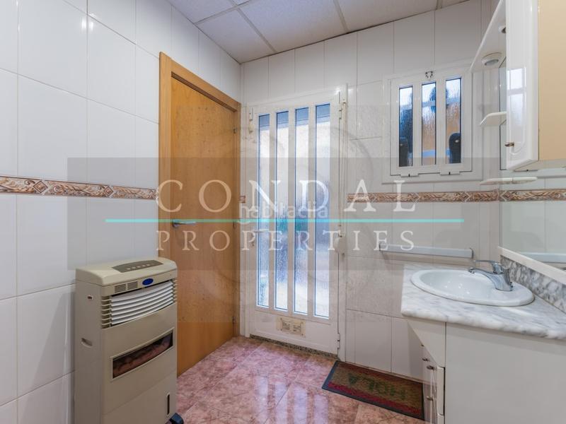 Foto abbf39e3-f6b7-43d1-b200-d800463e3ce7. Piano terra con parcheggio in Ca n'Anglada Terrassa