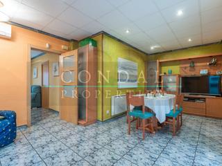 Planta baixa a Ca n'Anglada. Hogar ideal en terrassa 3 habitaciones y patio!