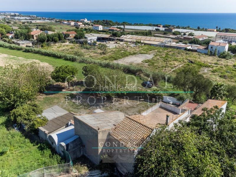 Foto 5f3b041a-a171-4e0d-b363-f2eb6dc45911. Casa in El Palau - Escorxador Mataró