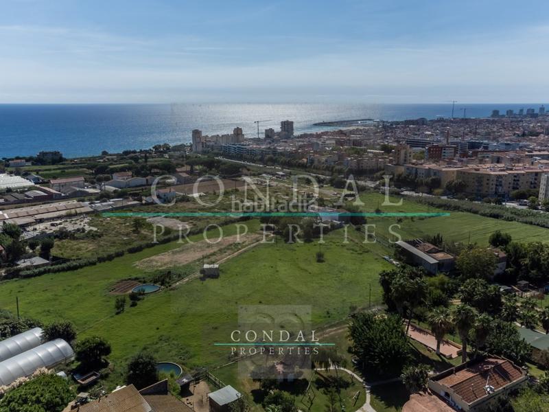 Foto 861160ec-f173-457f-9b50-4df90d2ee240. Casa in El Palau - Escorxador Mataró