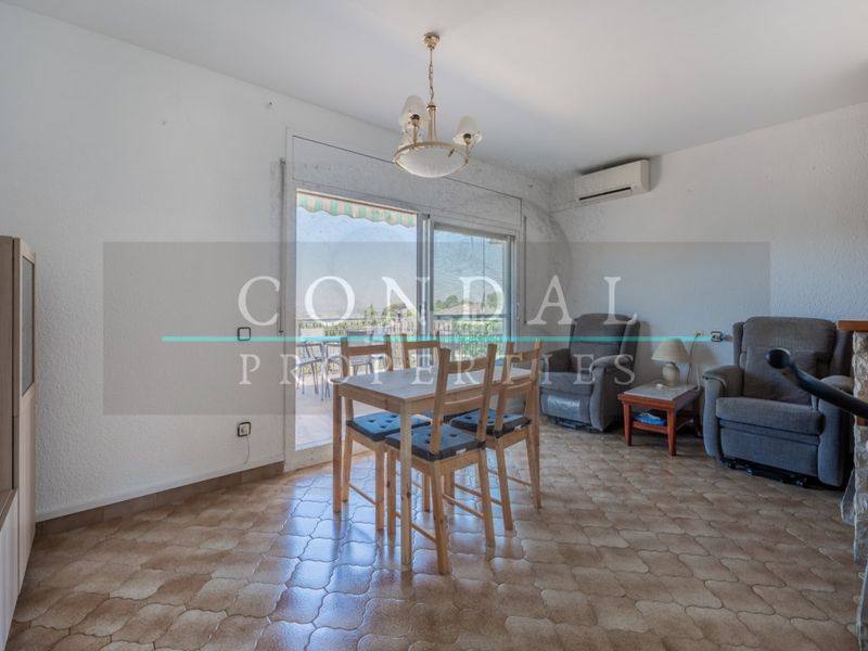 Foto 19bee904-ab2a-4b5f-8afb-3bfa4d809321. Casa amb aparcament a Martorelles