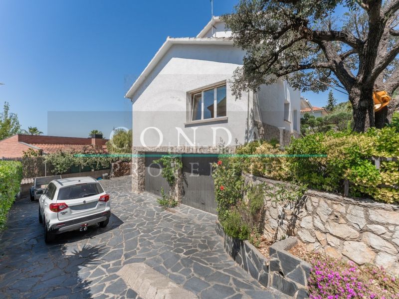 Foto 8686f088-3634-4bd5-ac63-600d4f8b016d. Casa amb aparcament a Martorelles