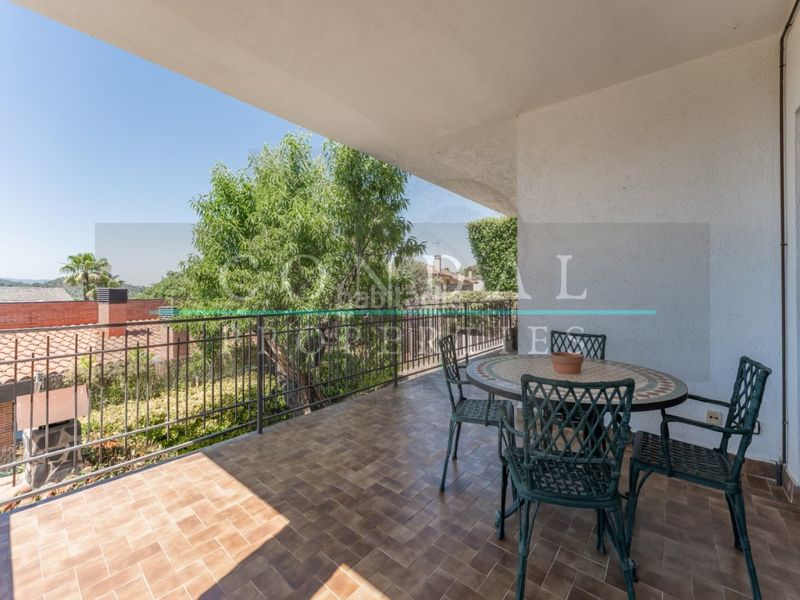 Foto c877f4f5-b60b-45b0-8bb7-fb17de6366b4. Casa amb aparcament a Martorelles