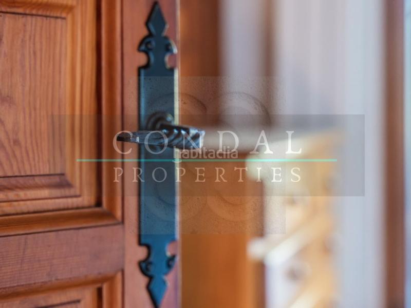 Foto 0432728f-7a72-4a2c-9b6f-d0c813db1654. Maison avec parking piscine dans Vallgorguina