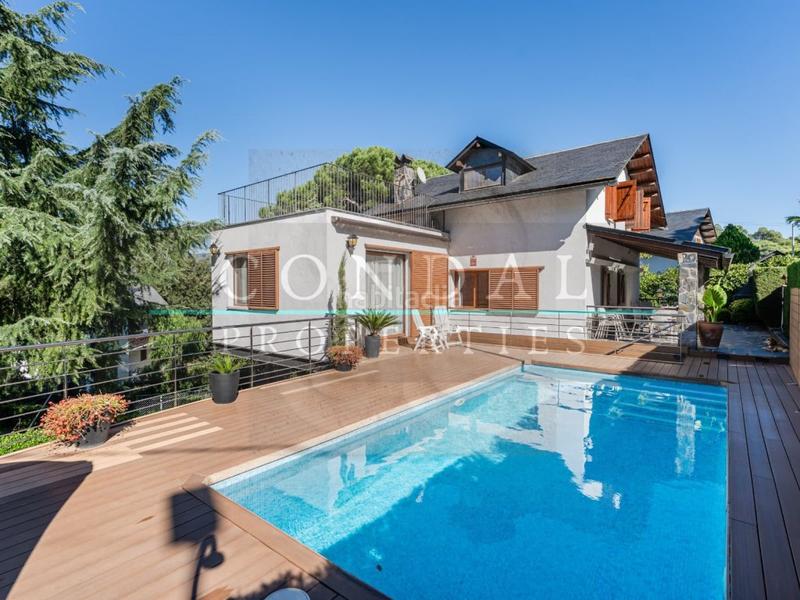 Foto e0c6229d-e74a-4f8a-88cc-c7c9cd57c505. Maison avec parking piscine dans Vallgorguina