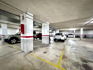 Aparcament cotxe a Can Llong. Venta de 5 plazas de aparcamiento en can llong!! con ascensor