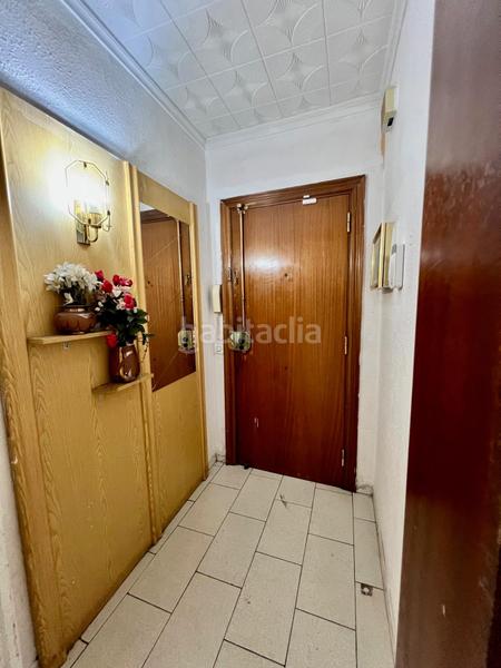 Foto 0da5185b-42a4-4d88-b522-7ef17b8abe86. Piso  de 4 dormitorios y 2 baños, balcón terraza y trastero! en Sabadell