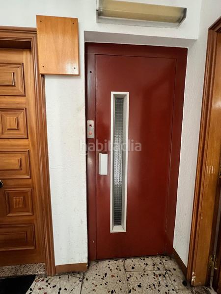 Foto 57b304b4-e897-414c-b077-b98a40235834. Piso  de 4 dormitorios y 2 baños, balcón terraza y trastero! en Sabadell